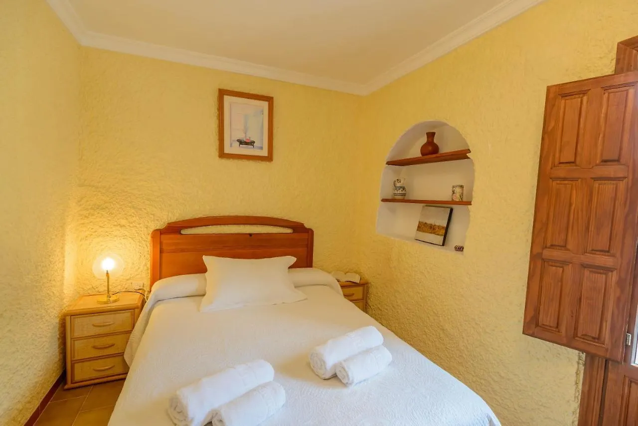 Casa Jardin Del Olivar Con Piscina Privada 3*, Alcaucin